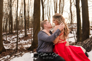 engagement session at Wintergreen Gorge