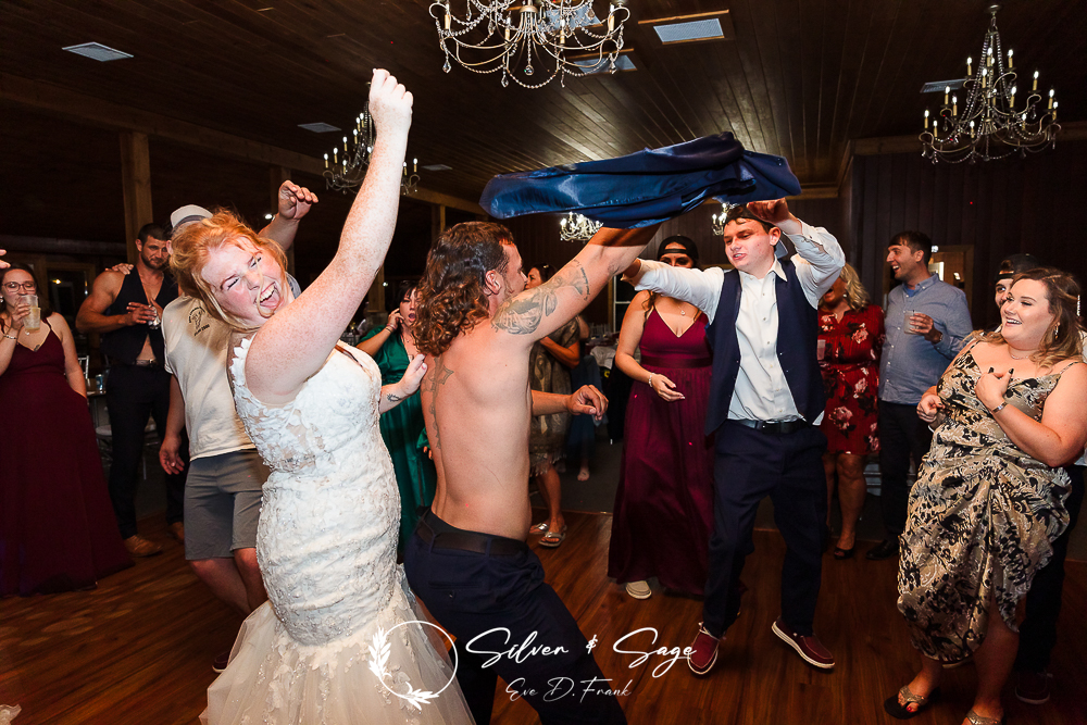 Best Wedding Photographers in Erie PA - Couples Choice Award Winner - Wedding Photographers - Silver & Sage Studios - Wedding Photography - Erie PA